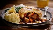steak and ale pie 2.jpg