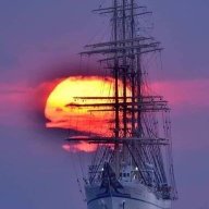 shipsinthenight